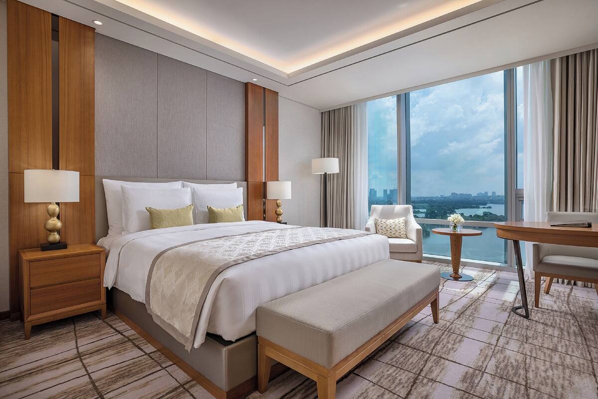 Premier Double Room (Lake) | Premium bedding, down comforters, minibar, in-room safe