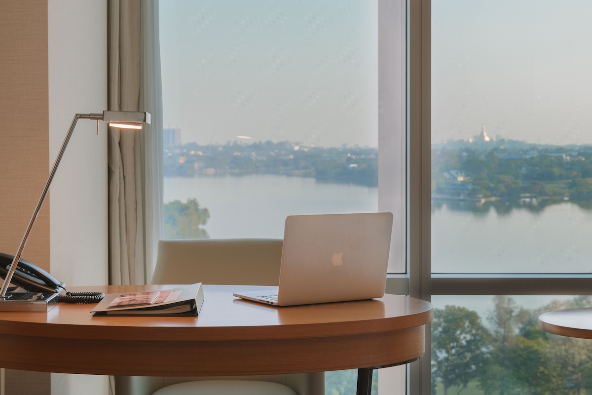 premium bedding, down duvets, minibar, in-room safe