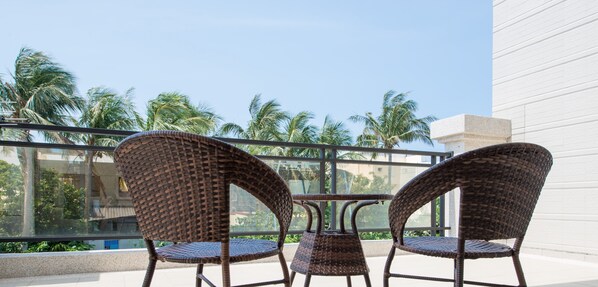 Deluxe Quadruple Room, 1 Bedroom, Jetted Tub, Mountain View | Balcony - Have FUN villa (Hengchun)