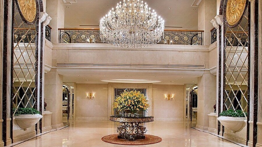 Celebrity International Grand Hotel