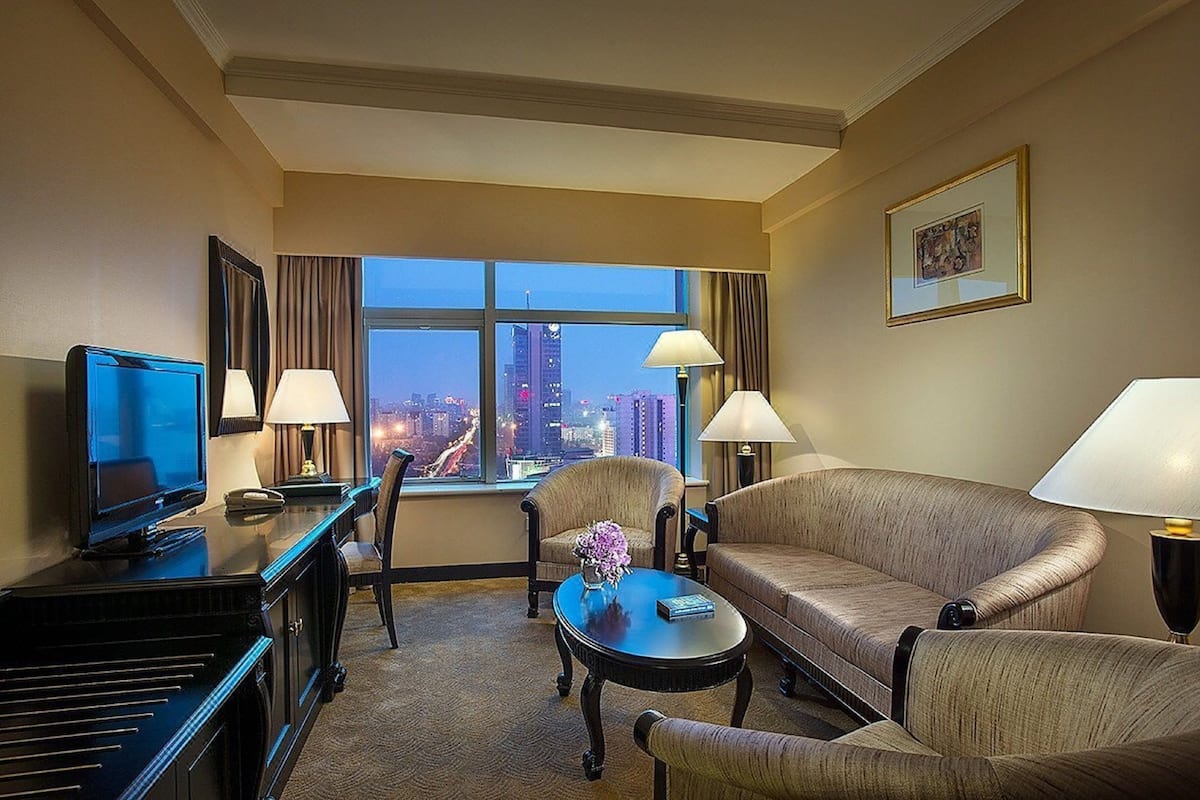 1 phòng ngủ, bộ đồ giường cao cấp, minibar, két bảo mật tại phòng