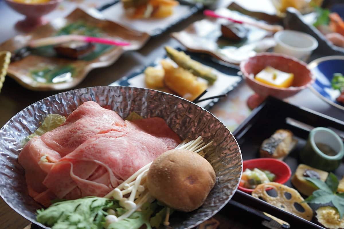 Khu vực ăn uống trong ryokan
