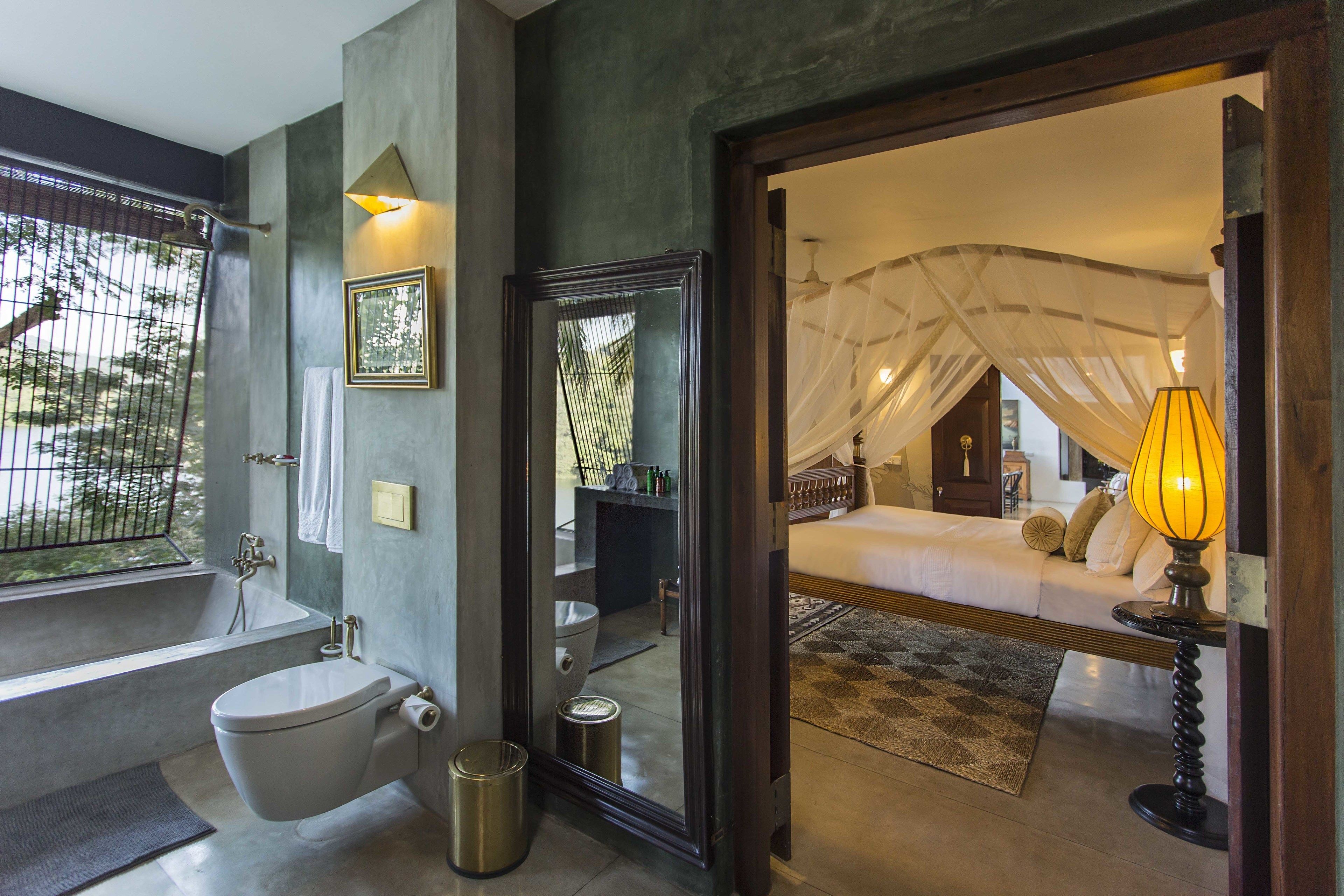 Double Room with Lake View | Premium bedding, minibar, in-room safe, desk