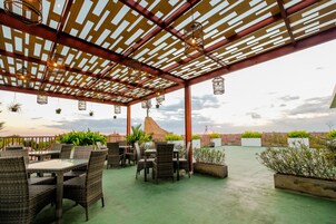 Se sirven desayunos y almuerzos, cocina local e internacional