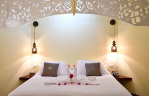 Ropa de cama de alta calidad y minibar