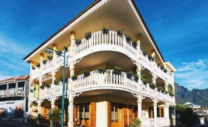 Fachada de la propiedad