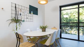 Two Bedroom Apartment with Balcony | In-room dining