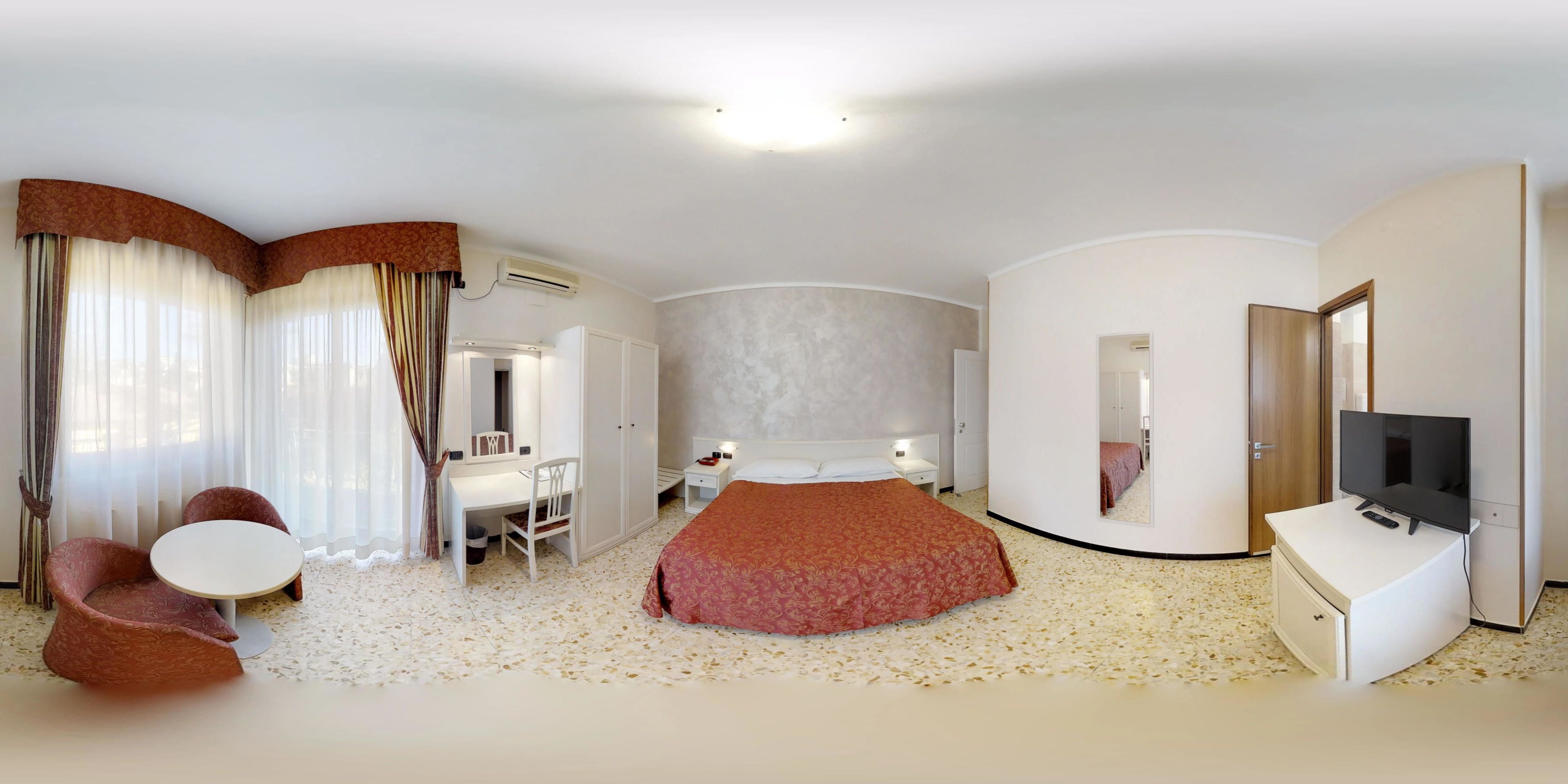 comfort double room, balcony | minibar, in-room safe, desk, free wifi