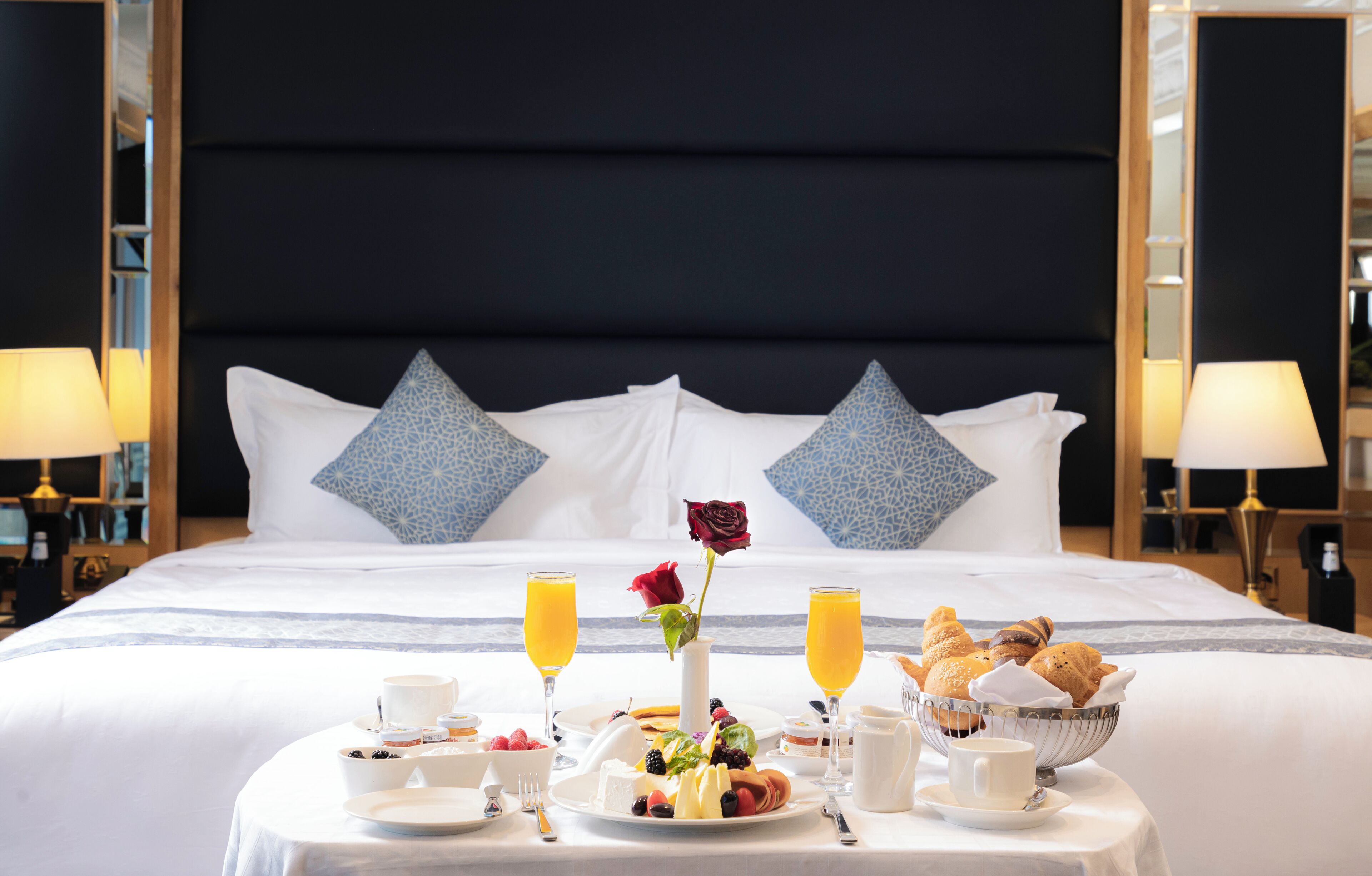 Suite Royale, 3 chambres (Haram View) | Minibar, coffres-forts dans les chambres, rideaux occultants