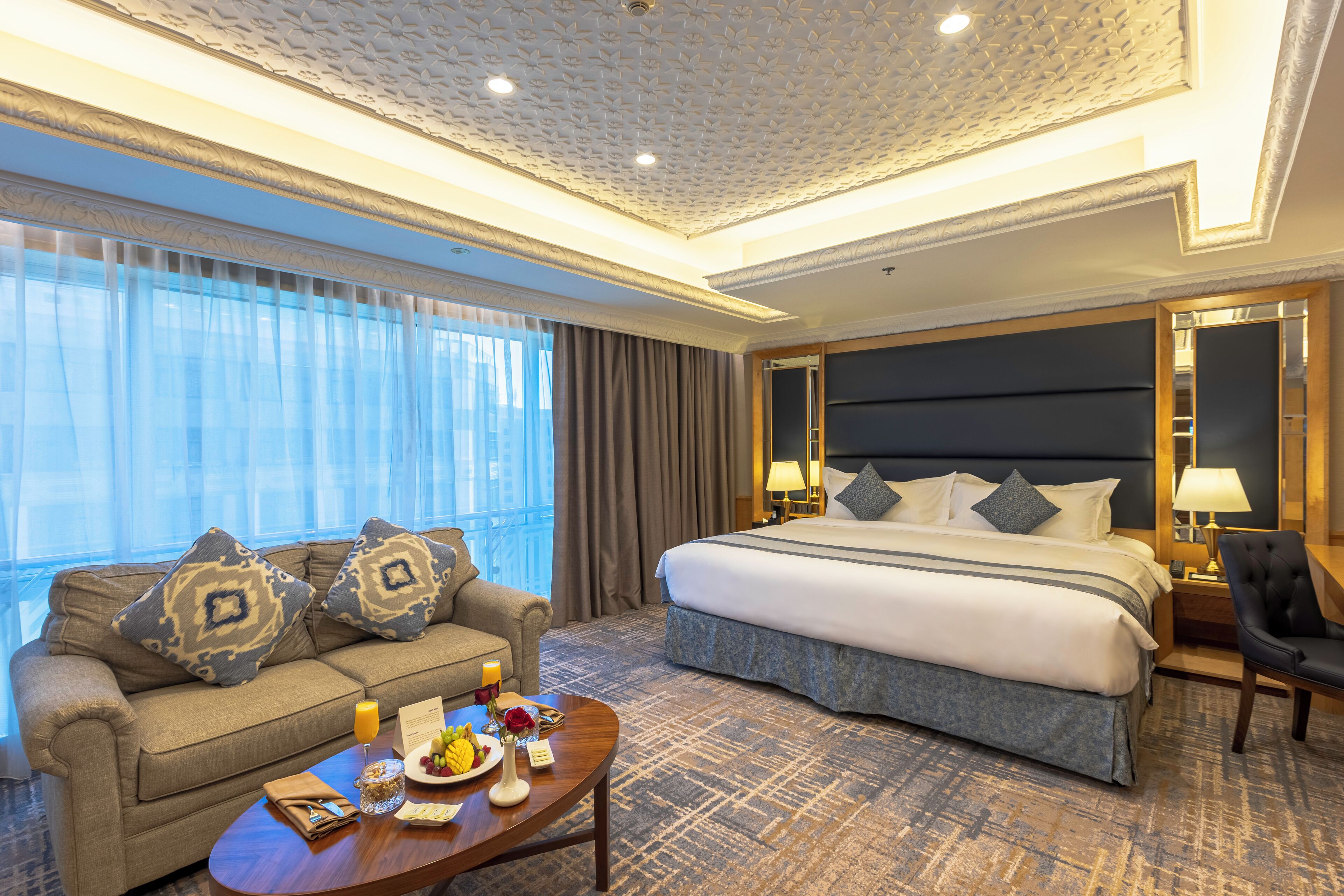 Phòng Suite Royal, quang cảnh thành phố | Minibar, két bảo mật tại phòng, màn/rèm cản sáng, phòng cách âm 