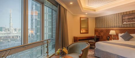 Suite, 3 Bedrooms (Haram View) | Minibar, in-room safe, blackout curtains, soundproofing