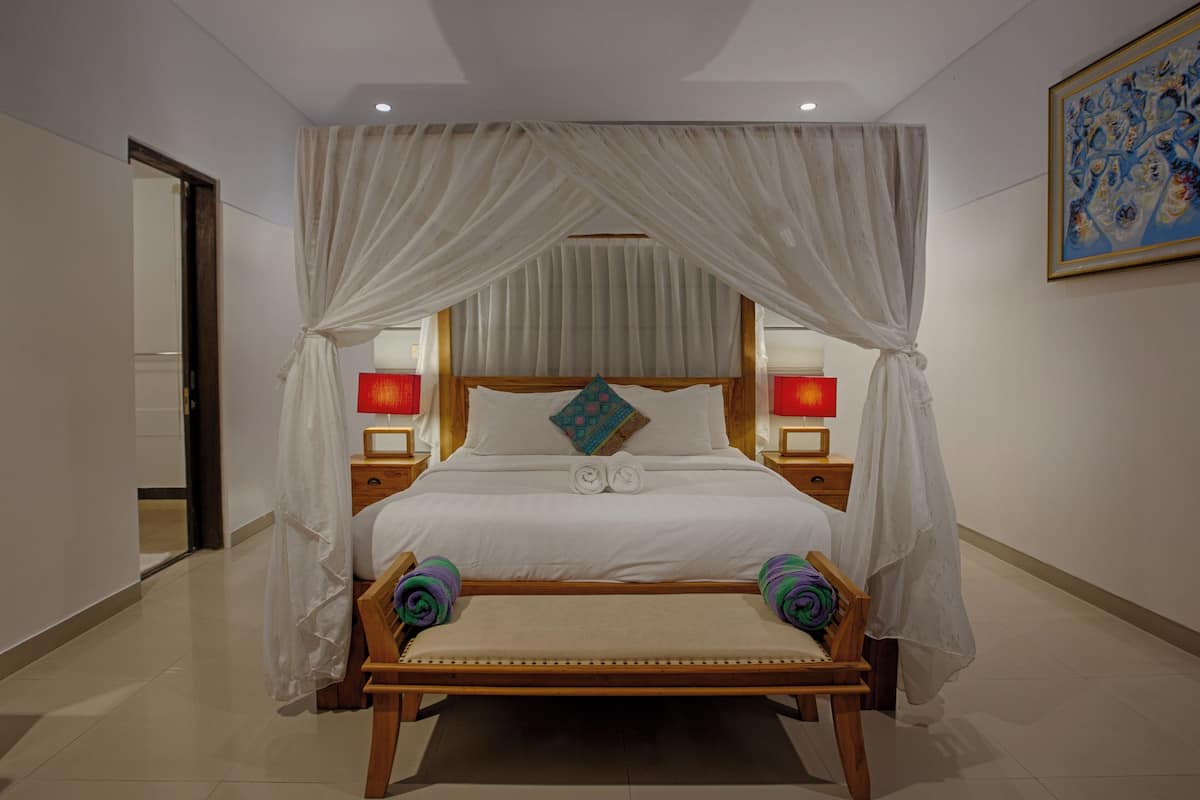 Balinese Three Bedrooms Villa | 1 bedroom, individually decorated, desk, laptop workspace