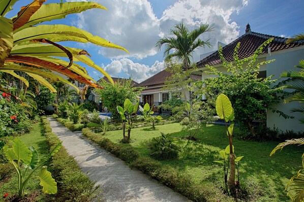Garden - My Villa and Resort Canggu (Canggu)