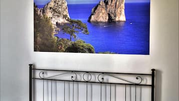 Superior Triple Room, Ensuite, City View | 1 bedroom, premium bedding, minibar, individually decorated