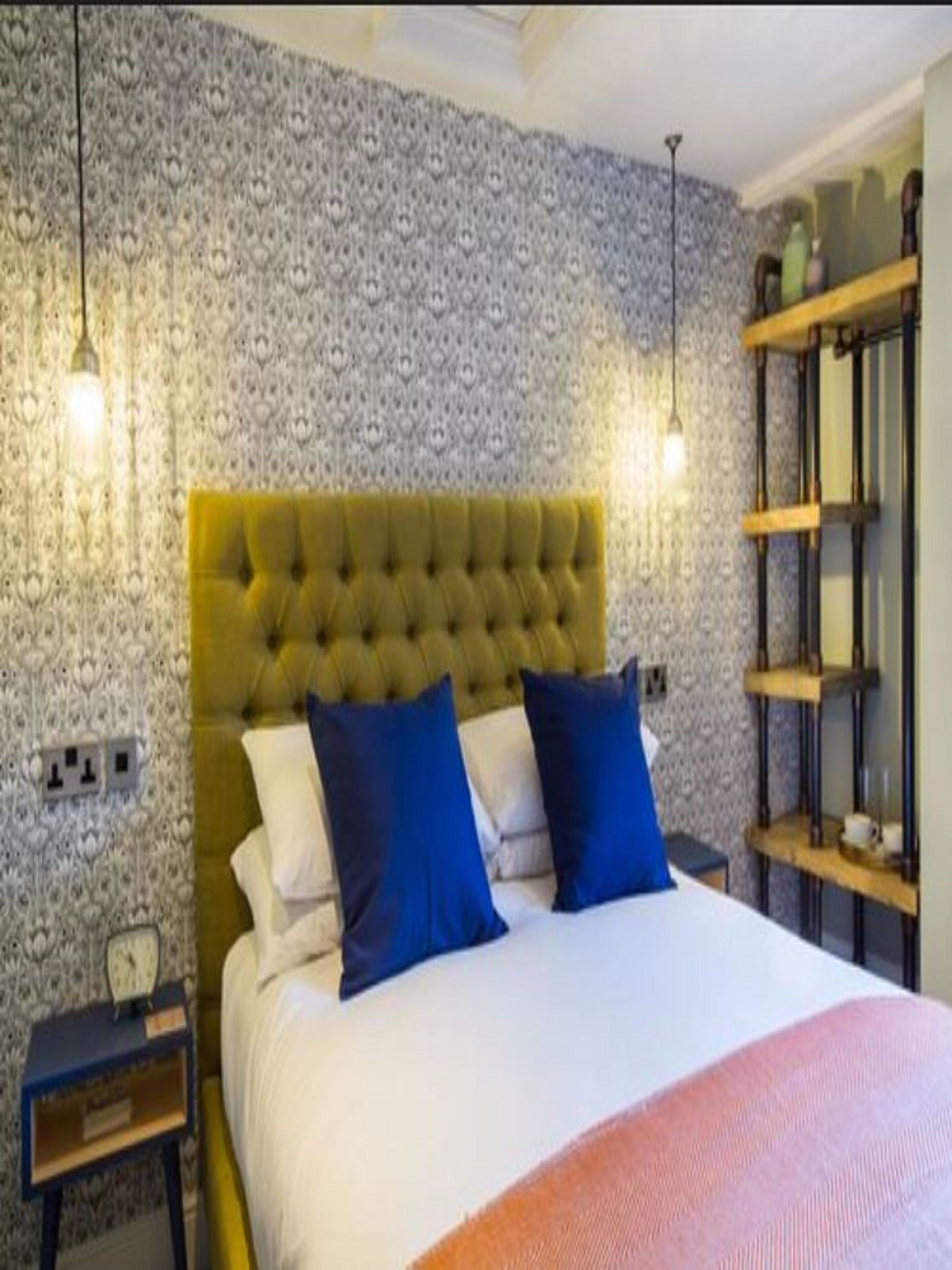 Photo - The Chequers Marlow