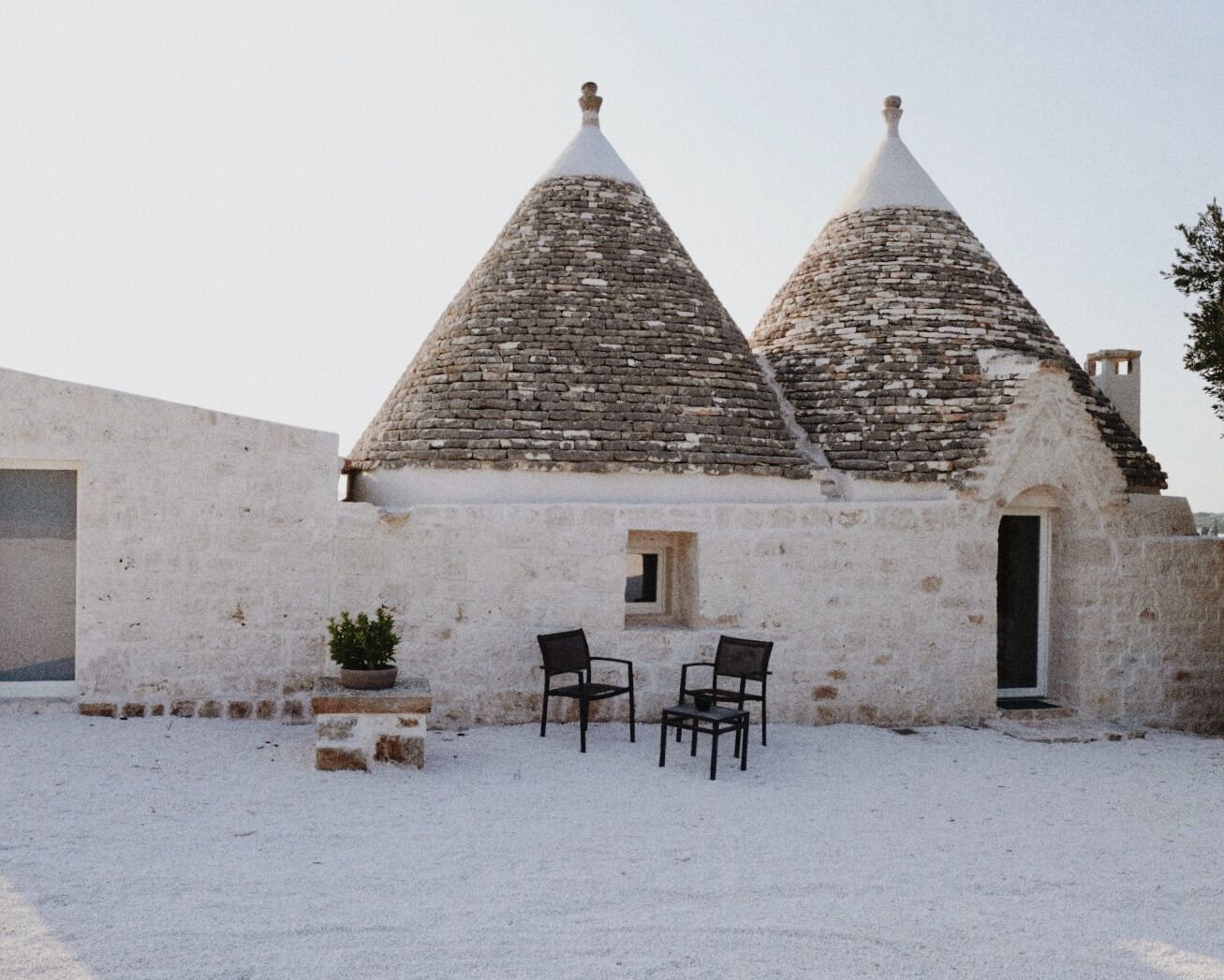 Phòng Suite Cao cấp | Bộ đồ giường cao cấp, minibar, két bảo mật tại phòng 