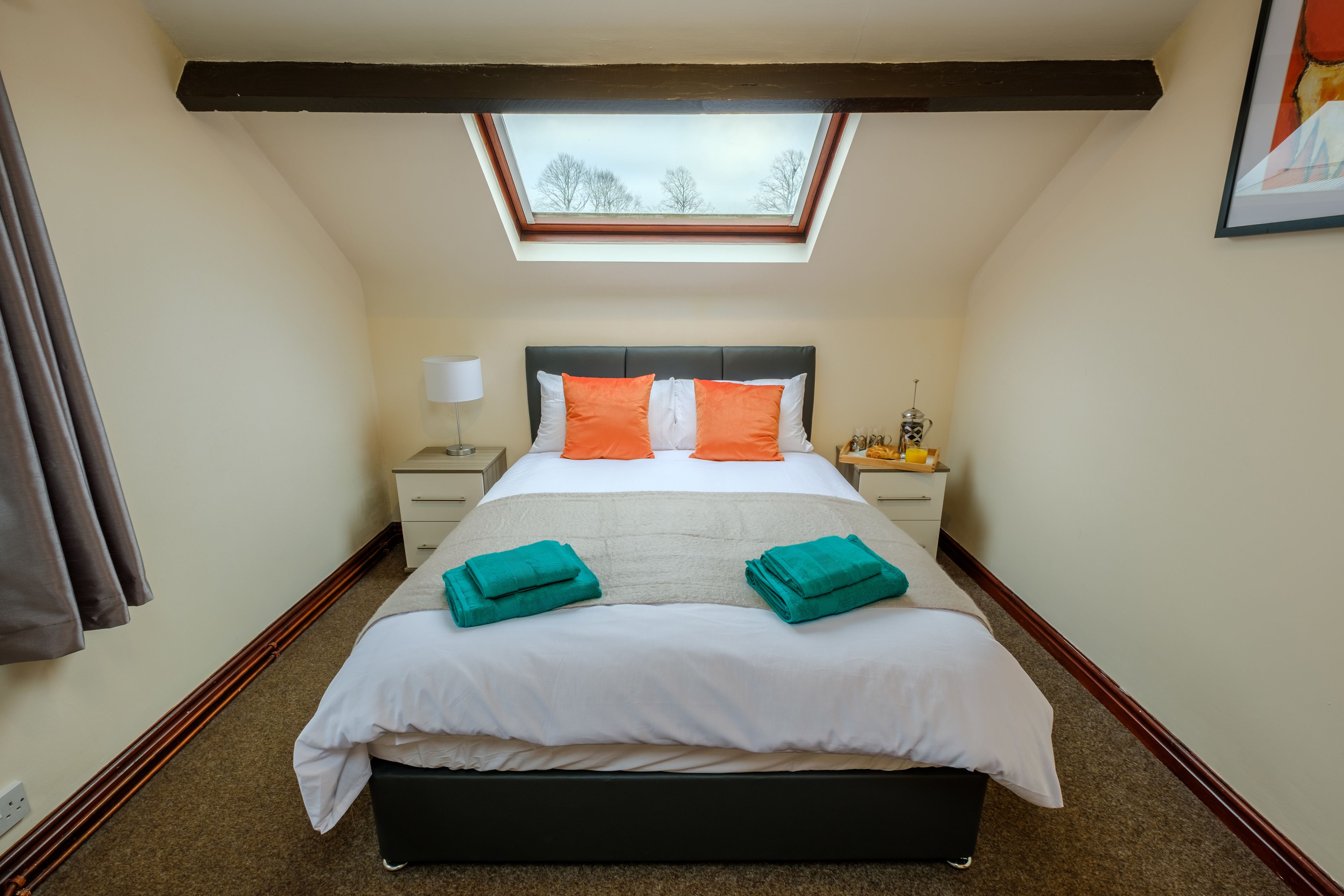 City Apartment, 1 Bedroom, City View | 1 bedroom, iron/ironing board, free WiFi, bed sheets