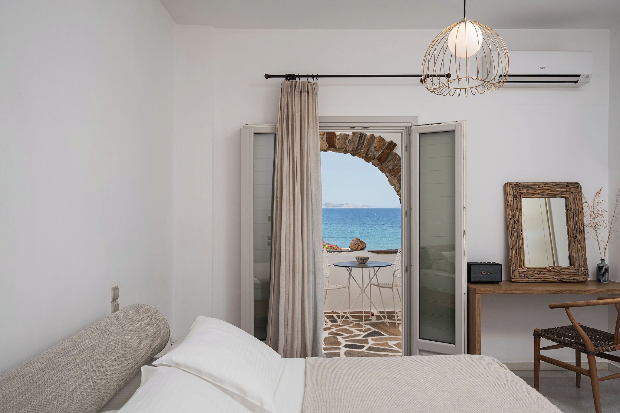 Chambre Supérieure, vue mer | Literie de qualité supérieure, matelas mémoire de forme, bureau