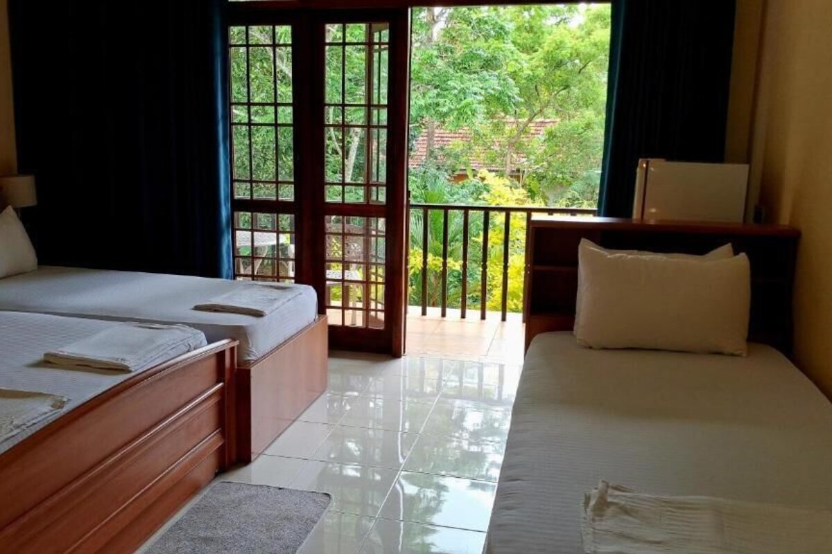 Quadruple Room | 1 bedroom, premium bedding, pillowtop beds, minibar