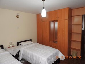 Standard Twin Room with Garden View | Iron/ironing board, free WiFi