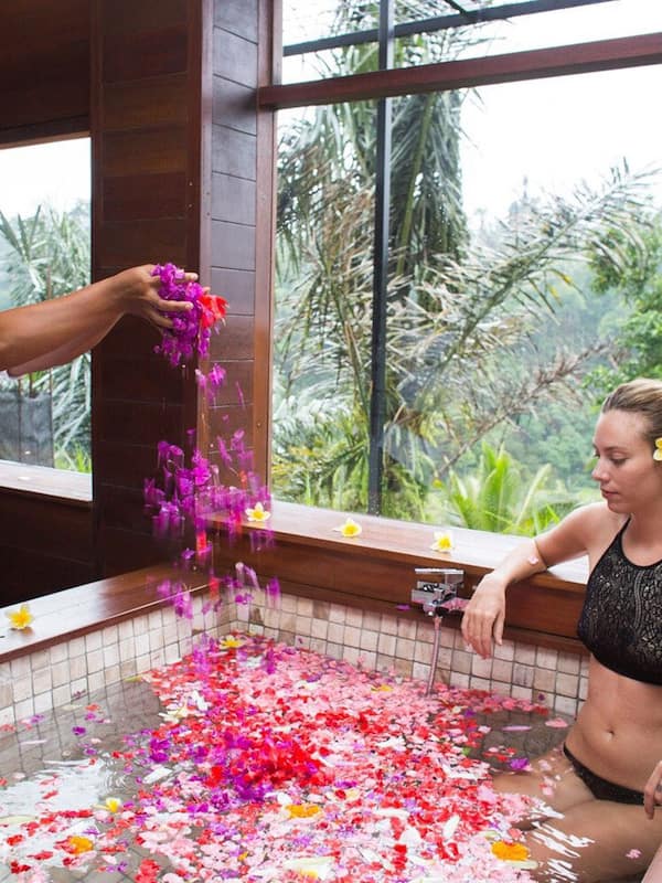 Couples treatment rooms, hot stone massages, facials