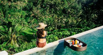 Suarapura Resort & Spa