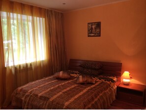Economy Double Room | In-room safe, desk, iron/ironing board, free WiFi - Desna Hotel (Bryansk)
