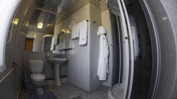 Shower kamar mandi