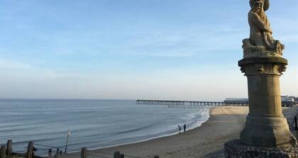 Moray Beachside Apartments