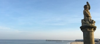 Moray Beachside Apartments