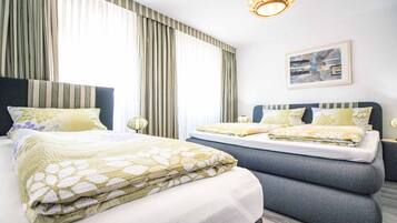 Habitación triple estándar, baño privado (3BZS) | 1 habitación