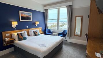 Deluxe Double Room, 1 King Bed, Sea View | Hypo-allergenic bedding, desk, blackout drapes, iron/ironing board