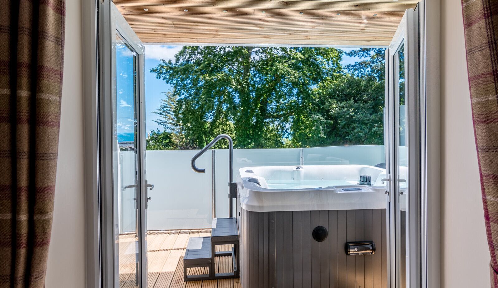 Deluxe Suite | Terrace/patio