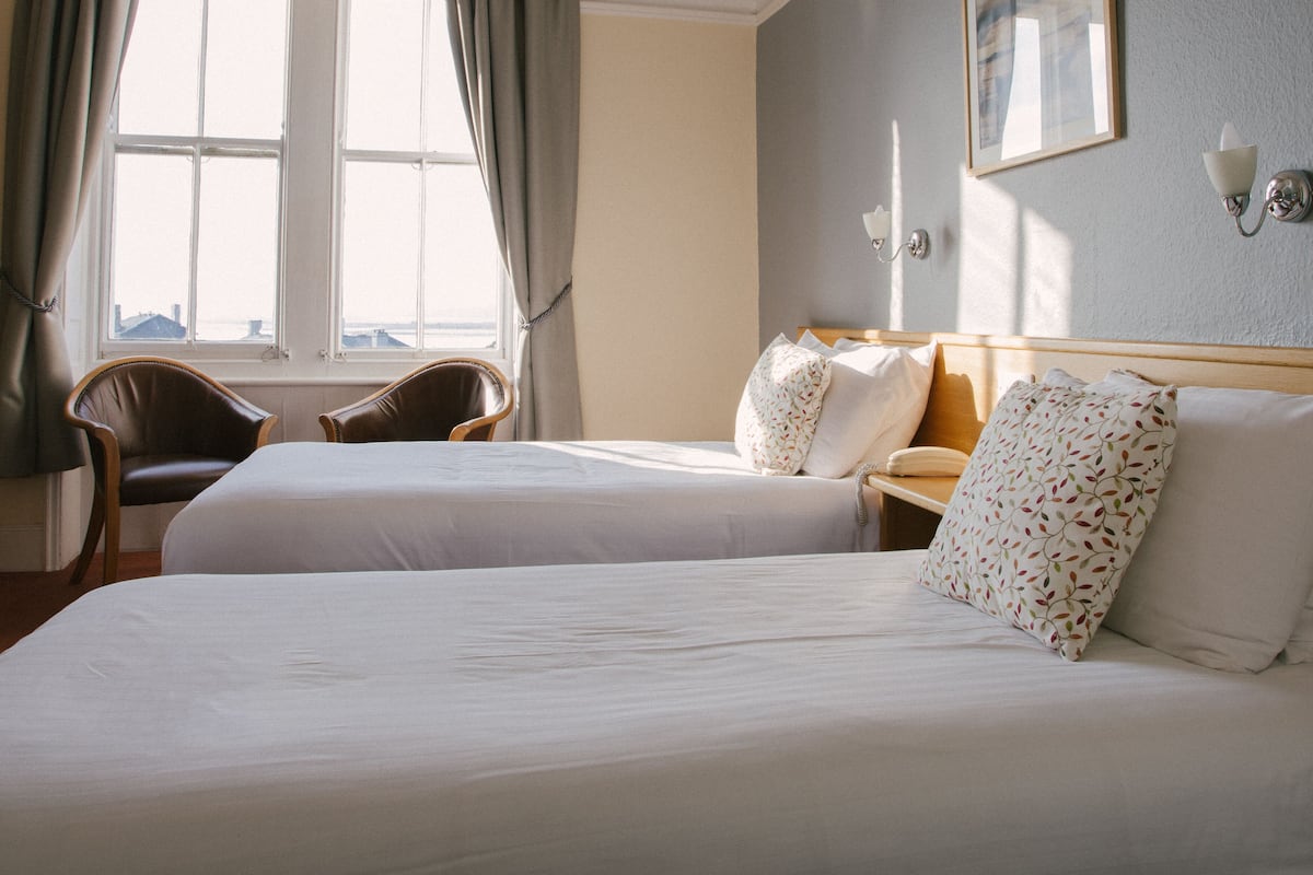 standard twin room, 2 single beds, sea view | 1 bedroom, hypo-allergenic bedding, desk, blackout curtains