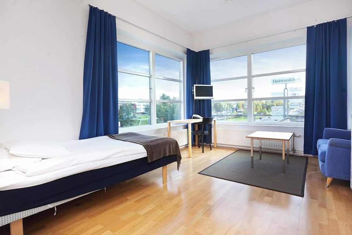 1 Schlafzimmer, Schreibtisch, Verdunkelungsvorhänge