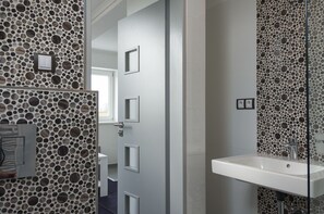 Studio, Kitchenette (D - Duplex, Attic) | Bathroom | Shower, free toiletries, hair dryer, towels - Villa Kiwi (Mikulov)