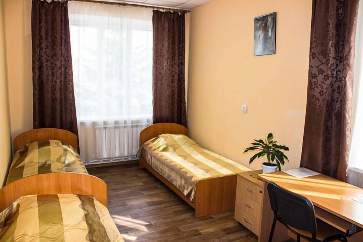 Economy Triple Room, 3 Twin Beds | Hypo-allergenic bedding, in-room safe, desk, iron/ironing board