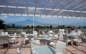 Terrace/patio - Hotel Paradiso (Castellammare di Stabia)