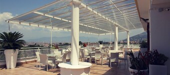 Hotel Paradiso