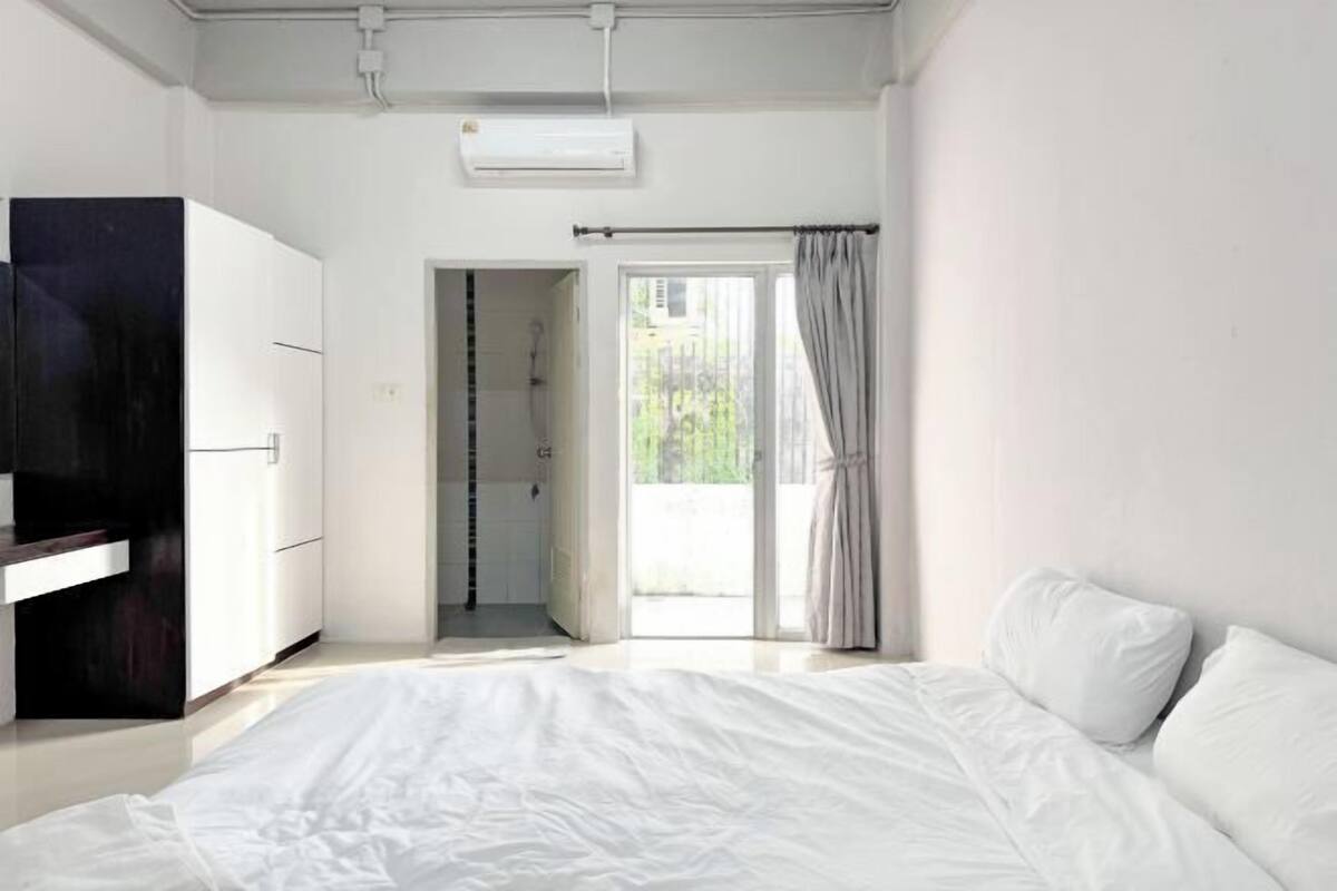 免费 WiFi、床单