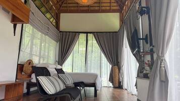 Deluxe Room | Free WiFi