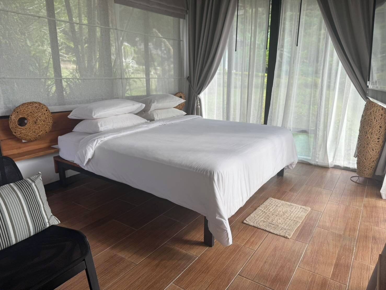 Deluxe Room | Free WiFi