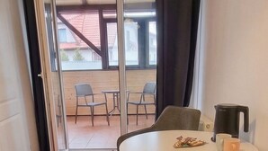 Standard Double Room (shower) | Soundproofing, iron/ironing board (on request), bed sheets - Villa Zosieńka (Gdansk)