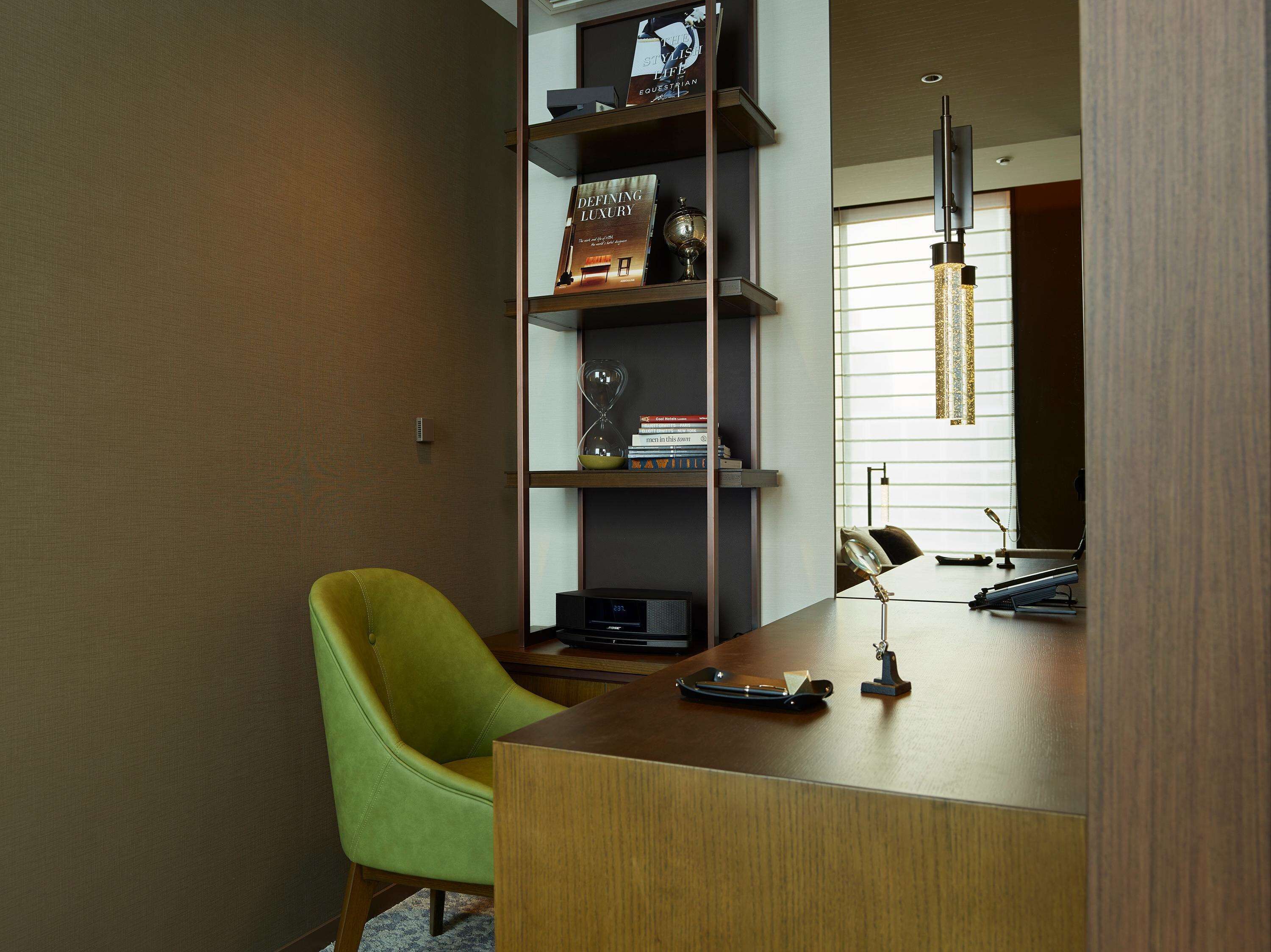 executive twin room, 2 beds, non smoking | 1 bedroom, in-room safe, soundproofing, iron/ironing board