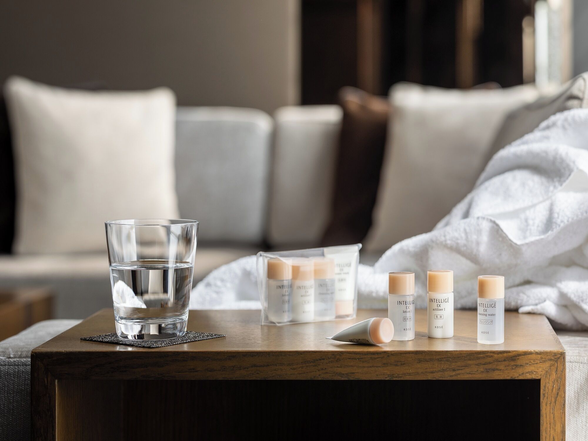 deluxe , 2 beds, non smoking | bathroom | separate bathtub and shower, free toiletries, hair dryer, bathrobes