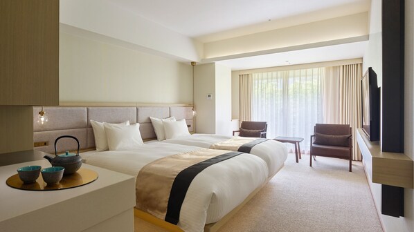 Free minibar items, in-room safe, free WiFi, bed sheets