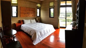 Deluxe-Doppelzimmer | Individuell dekoriert, individuell eingerichtet, Verdunkelungsvorhänge