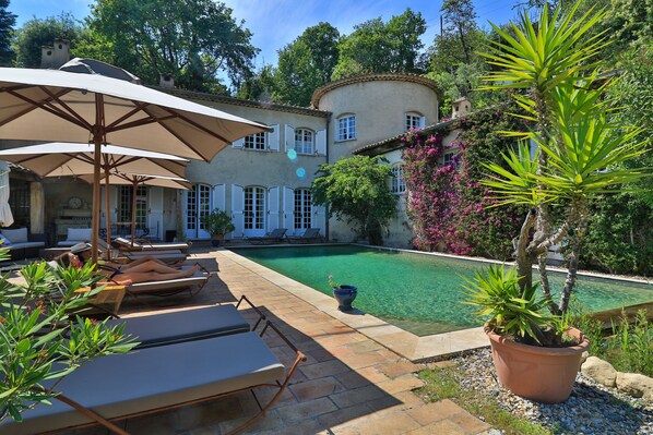 Facciata della struttura