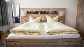 Double Room | Premium bedding, minibar, in-room safe, desk