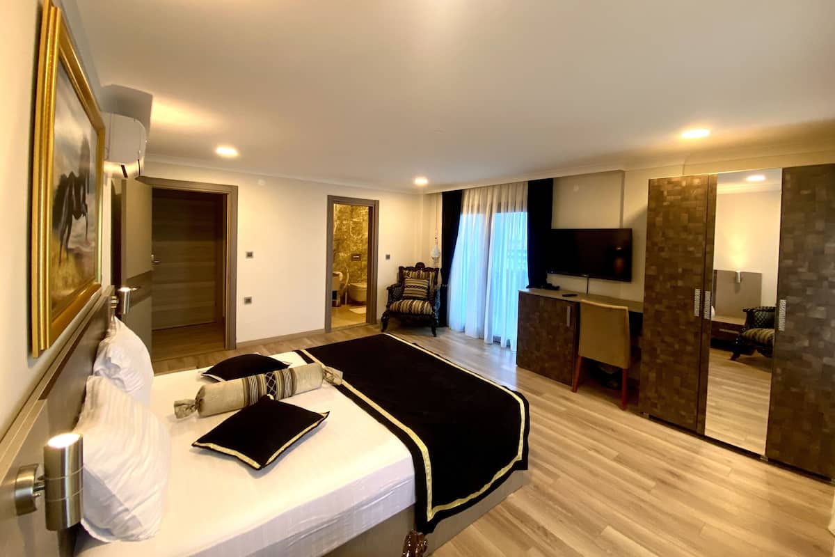 King Suite | 1 chambre, draps en coton égyptien, literie de qualité, minibar